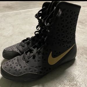 Boxing shoes nike